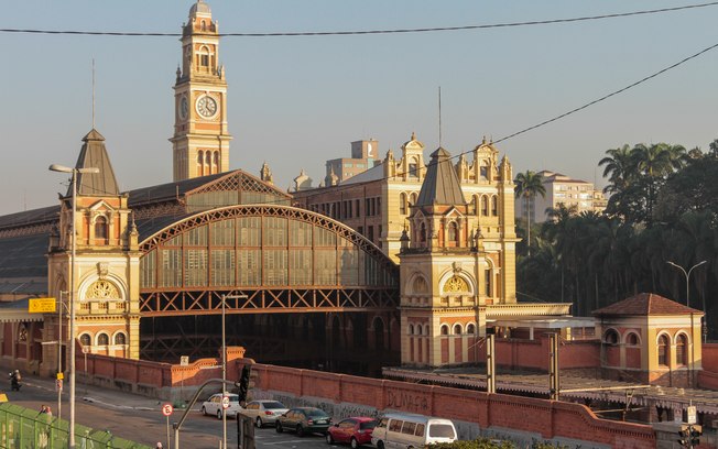 Estrutura Estação Luz - São Paulo - SP - Brasil, Os materia…