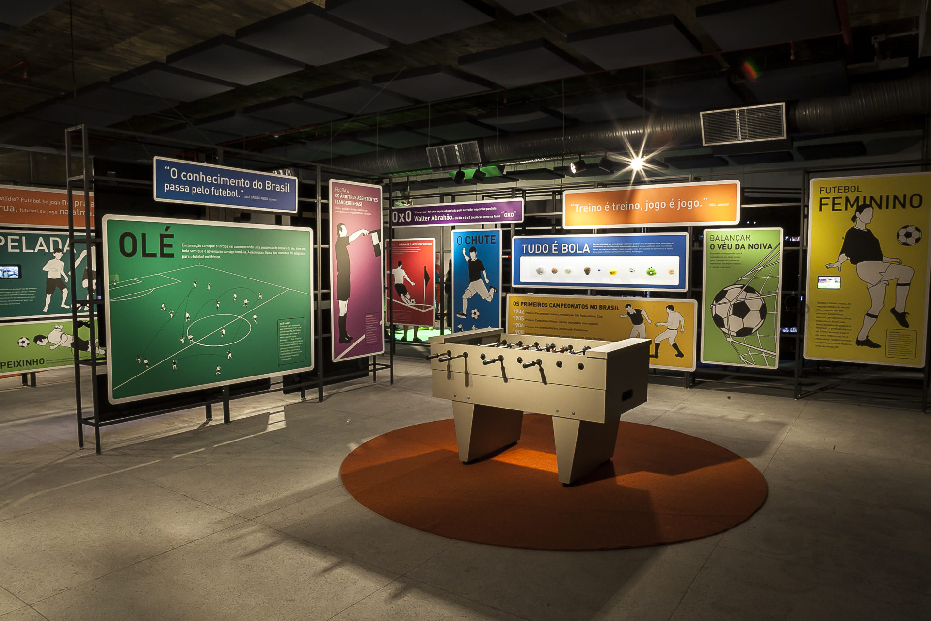 Futebol de papelão — Museu do Futebol